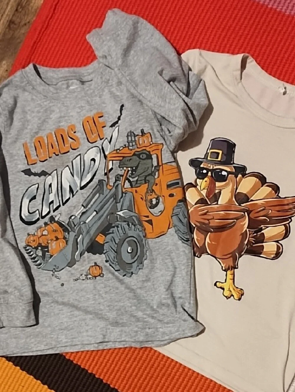 Bundle Of 6 Unisex Tees And Pants 4T EUC.